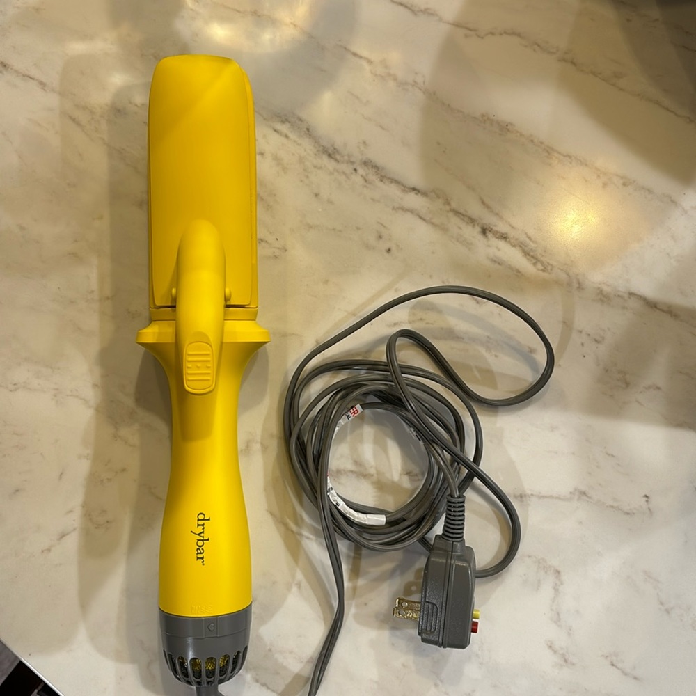 Drybar Straightshot blowdrying brush, flatiron.